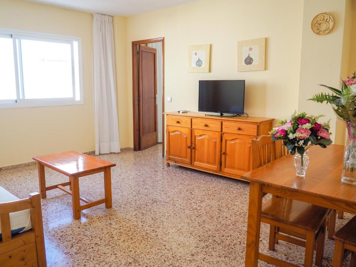 Apartamentos Cala Llonga المظهر الخارجي الصورة