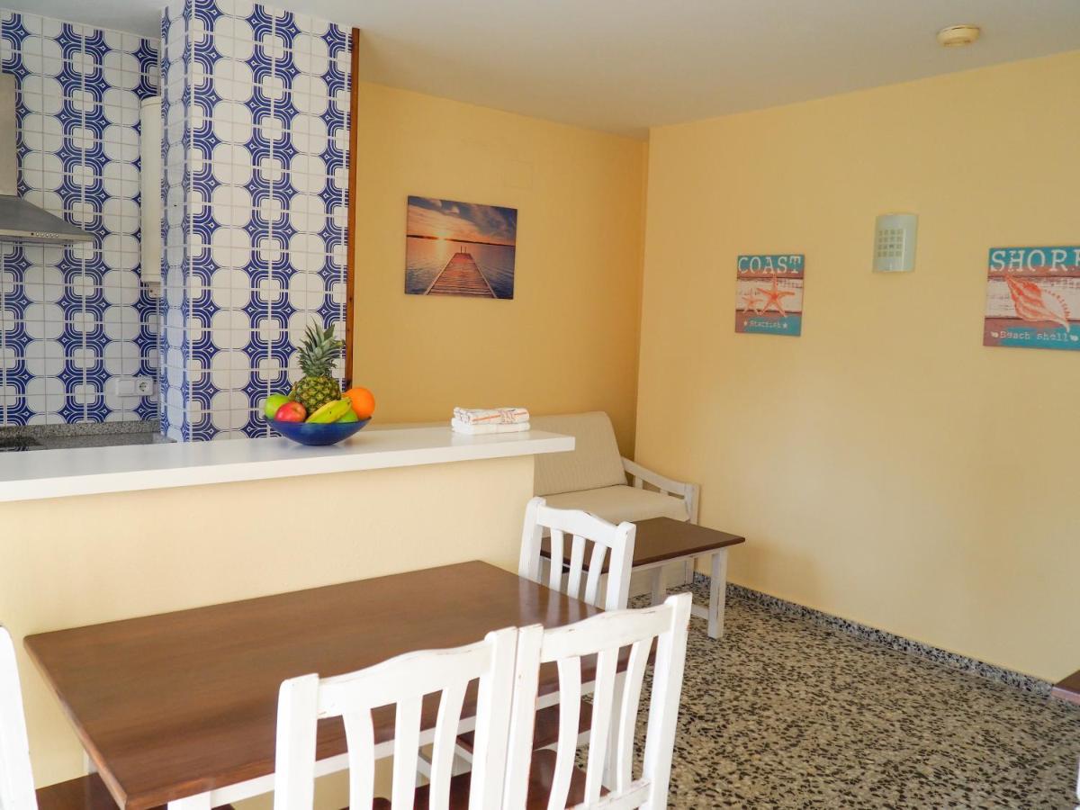 Apartamentos Cala Llonga المظهر الخارجي الصورة