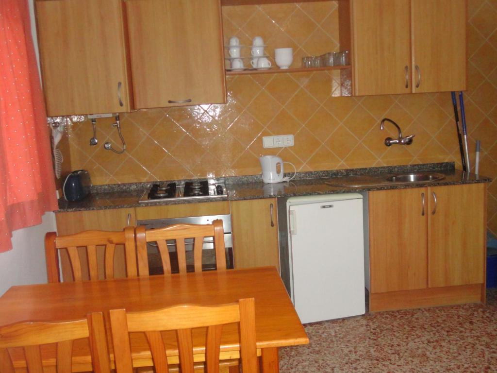 Apartamentos Cala Llonga الغرفة الصورة