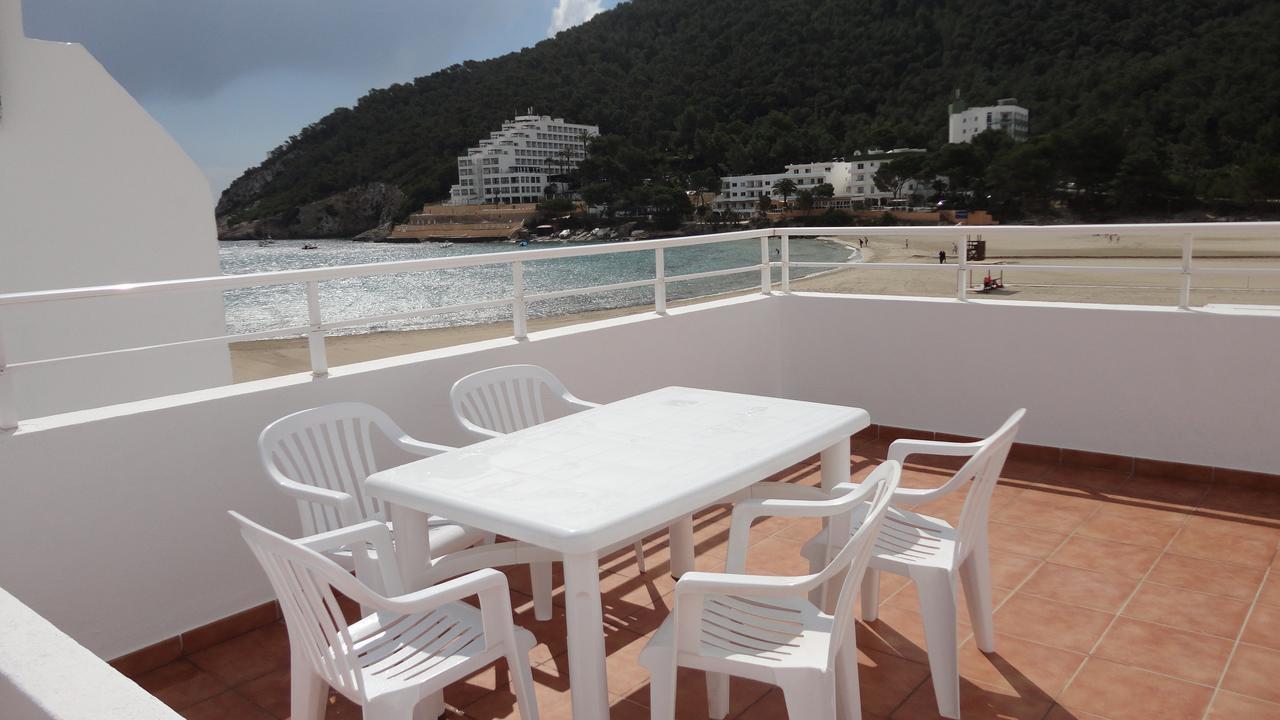 Apartamentos Cala Llonga المظهر الخارجي الصورة