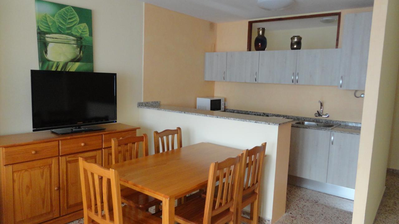 Apartamentos Cala Llonga المظهر الخارجي الصورة