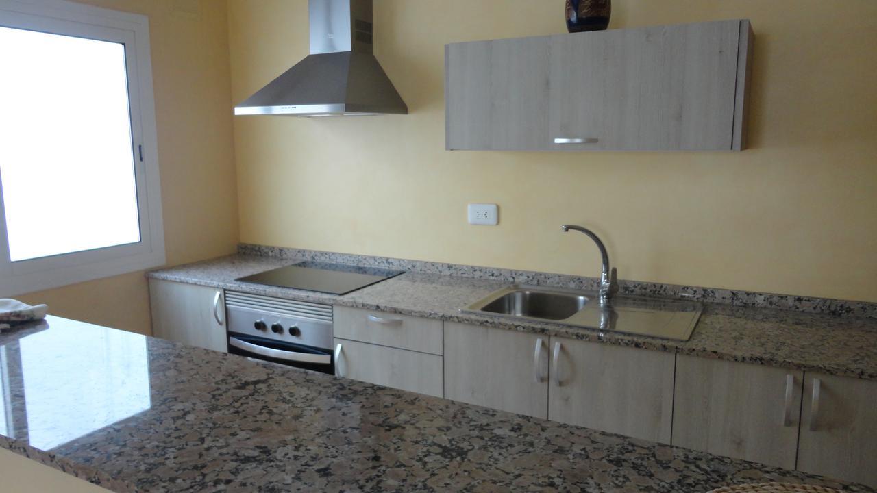 Apartamentos Cala Llonga المظهر الخارجي الصورة