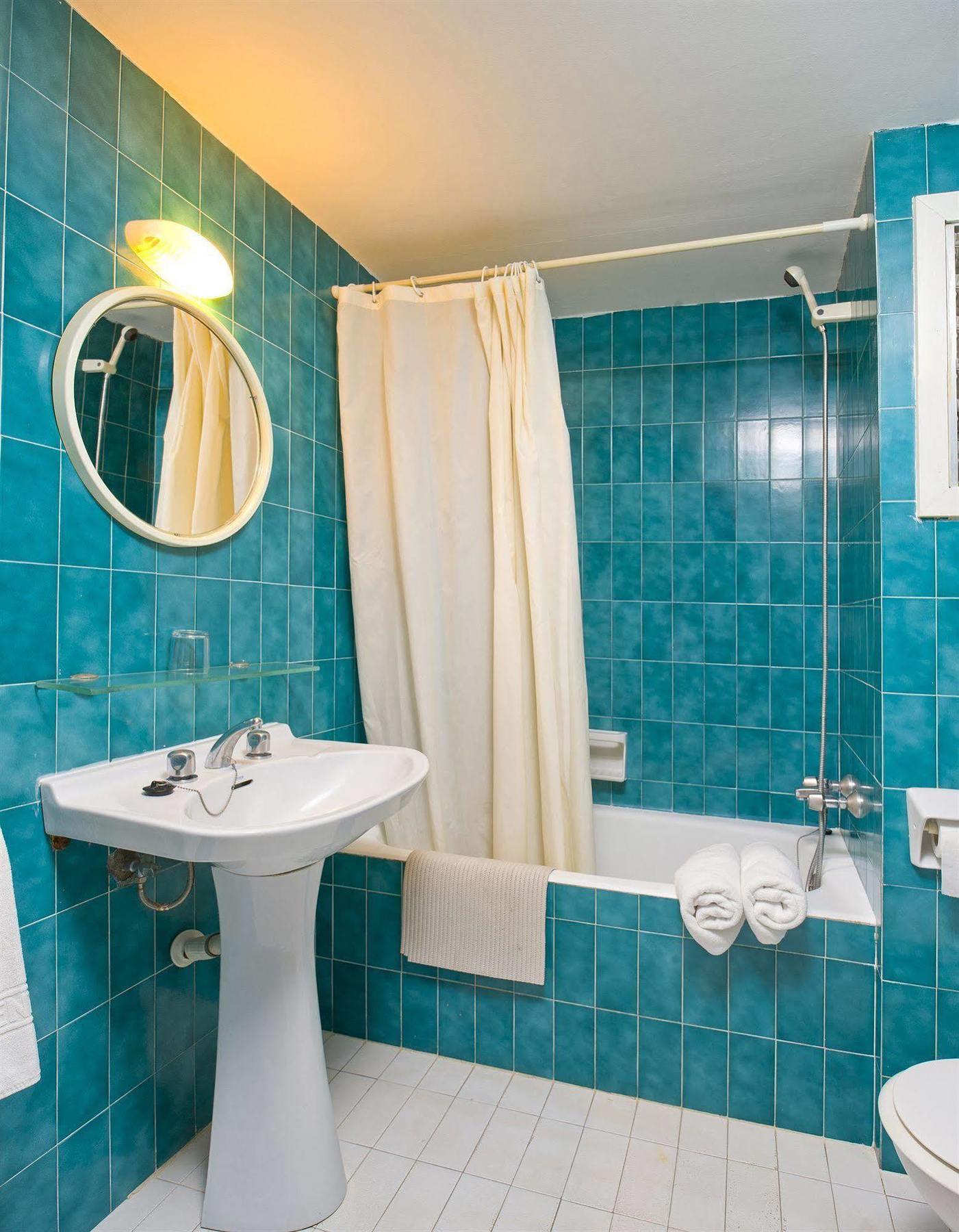 Apartamentos Cala Llonga المظهر الخارجي الصورة